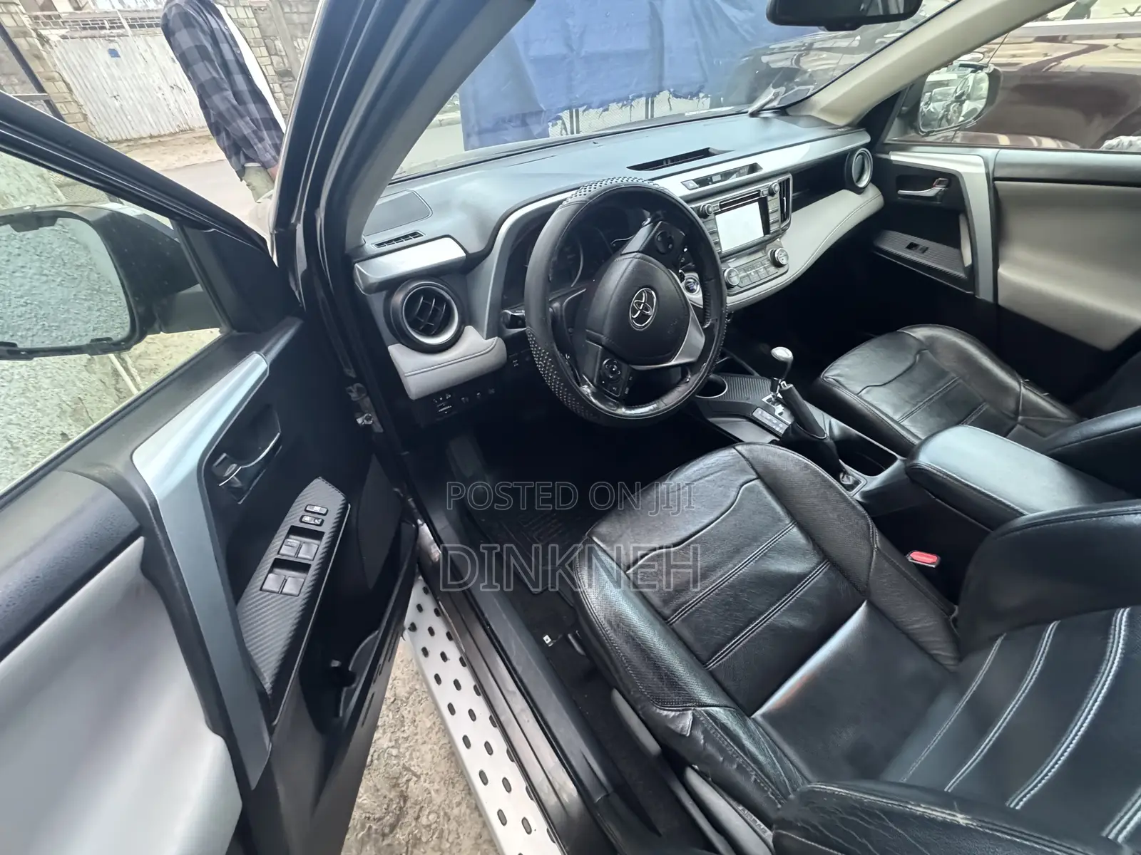 Toyota RAV4 LE 4dr SUV AWD (2.5L 4cyl 6A) 2015 Black