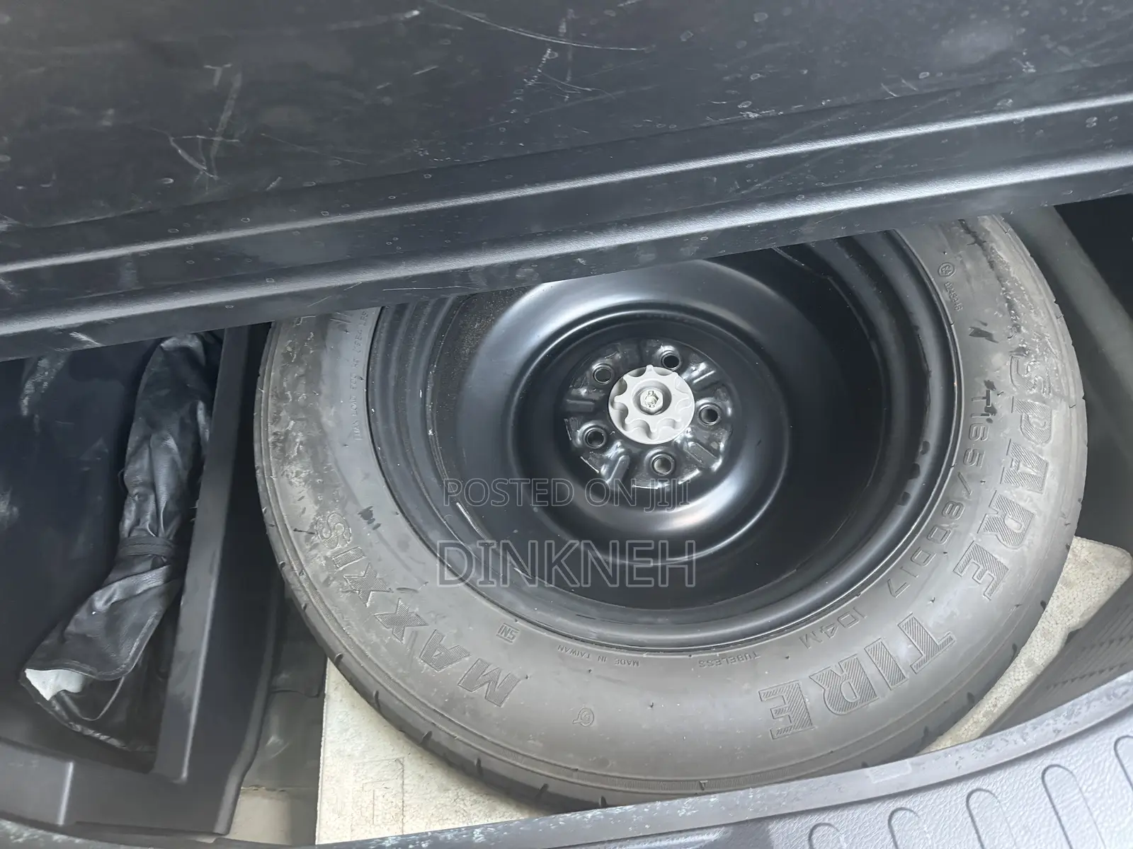 Toyota RAV4 LE 4dr SUV AWD (2.5L 4cyl 6A) 2015 Black