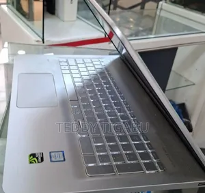 New Laptop HP Envy X360 16GB Intel Core I5 SSD 1T