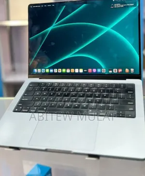 Photo - New Laptop Apple MacBook Pro M1 32GB Apple M1 SSD 1T