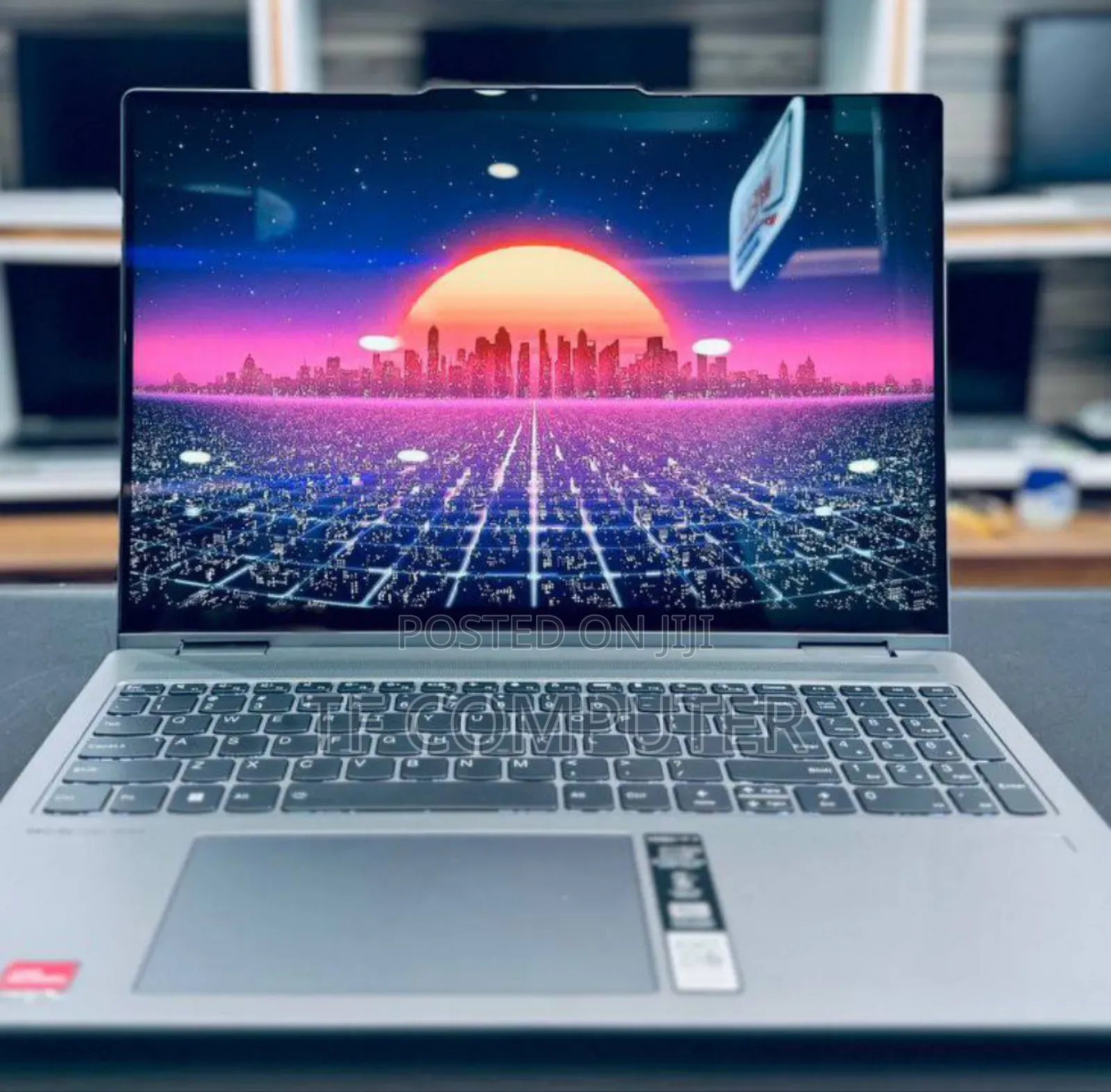 New Laptop Lenovo Yoga 7i 8GB AMD Ryzen 5 SSD 512GB