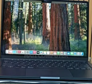 New Apple MacBook Air 2024 M3 13-Inch 16GB Intel Core I7 SSD 256GB