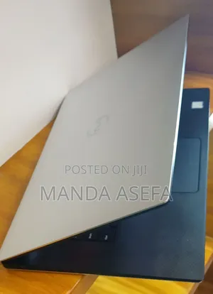 New Laptop Dell Precision 5540 16GB Intel Core I9 SSD 512GB