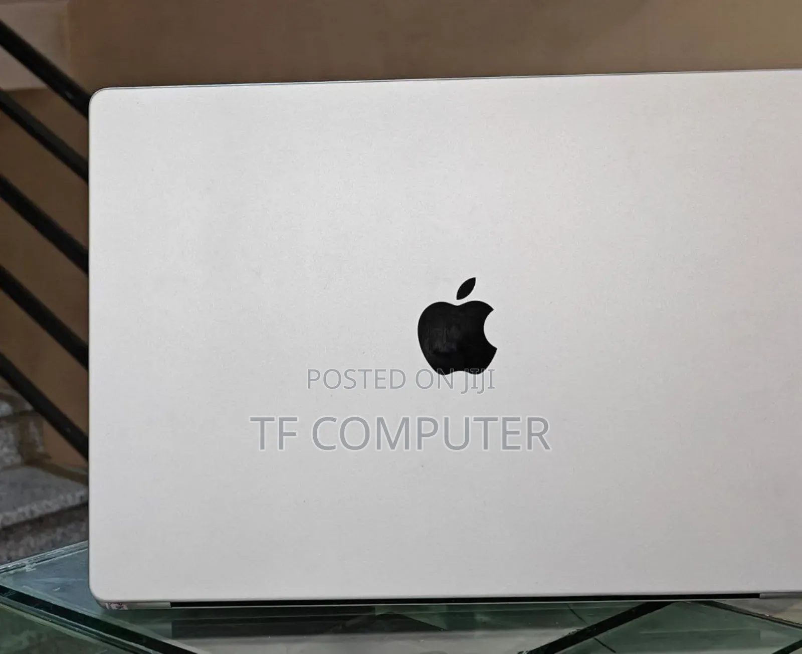 New Laptop Apple MacBook Pro 2020 M1 16GB Apple M1 Pro SSD 1T