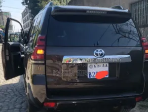 Toyota Land Cruiser Prado 3.0 172hp 2019 Gray