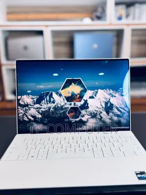 Photo - New Laptop Dell XPS 13 16GB Intel Core i7 SSD 512GB