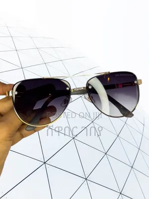 Photo - Aviator Style Sunglasses