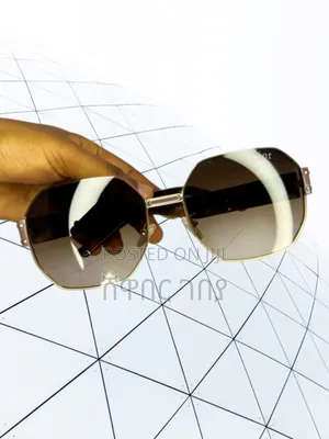 Photo - Hexagonal Sunglasses