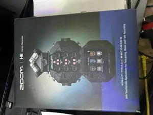 Zoom H8 Handy Recorder