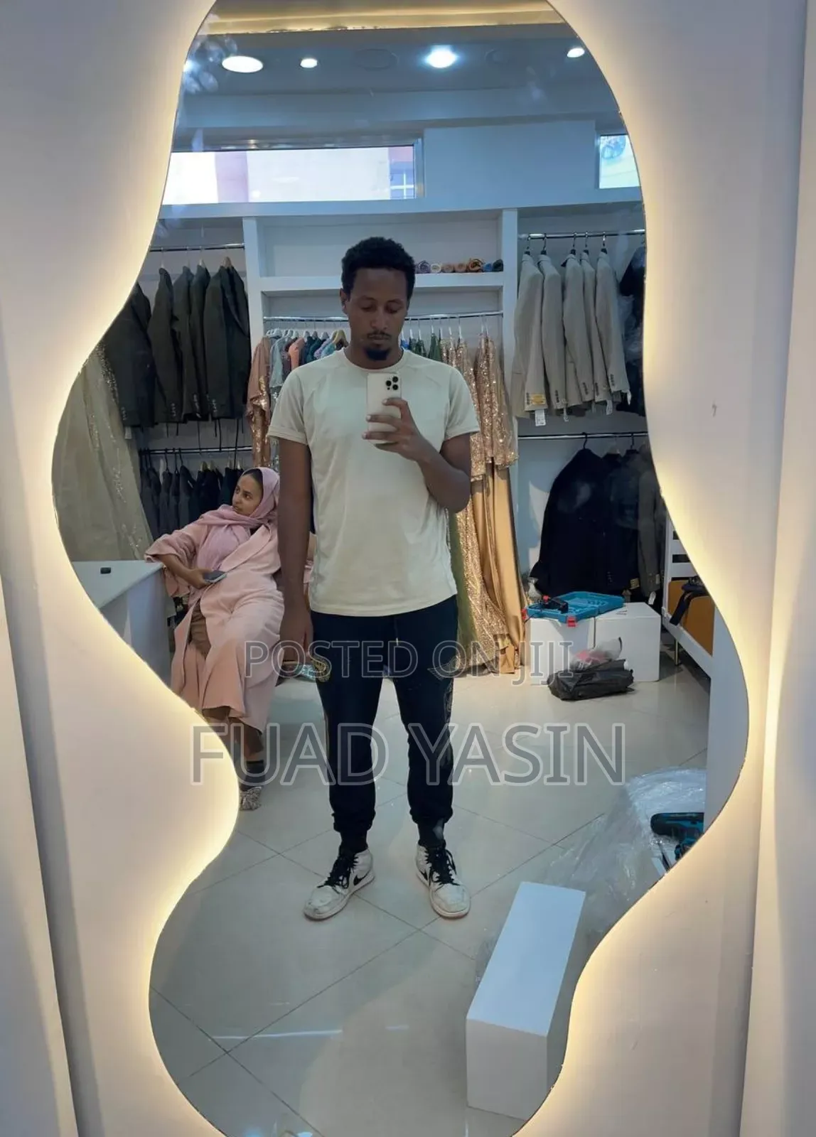 ዘመናዊ መስታውት ( Led Mirrors)