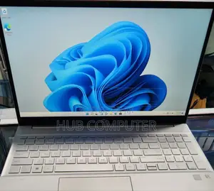 New Laptop HP Pavilion 15 8GB Intel Core I5 SSD 512GB