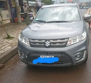Suzuki Vitara 2020 Gray