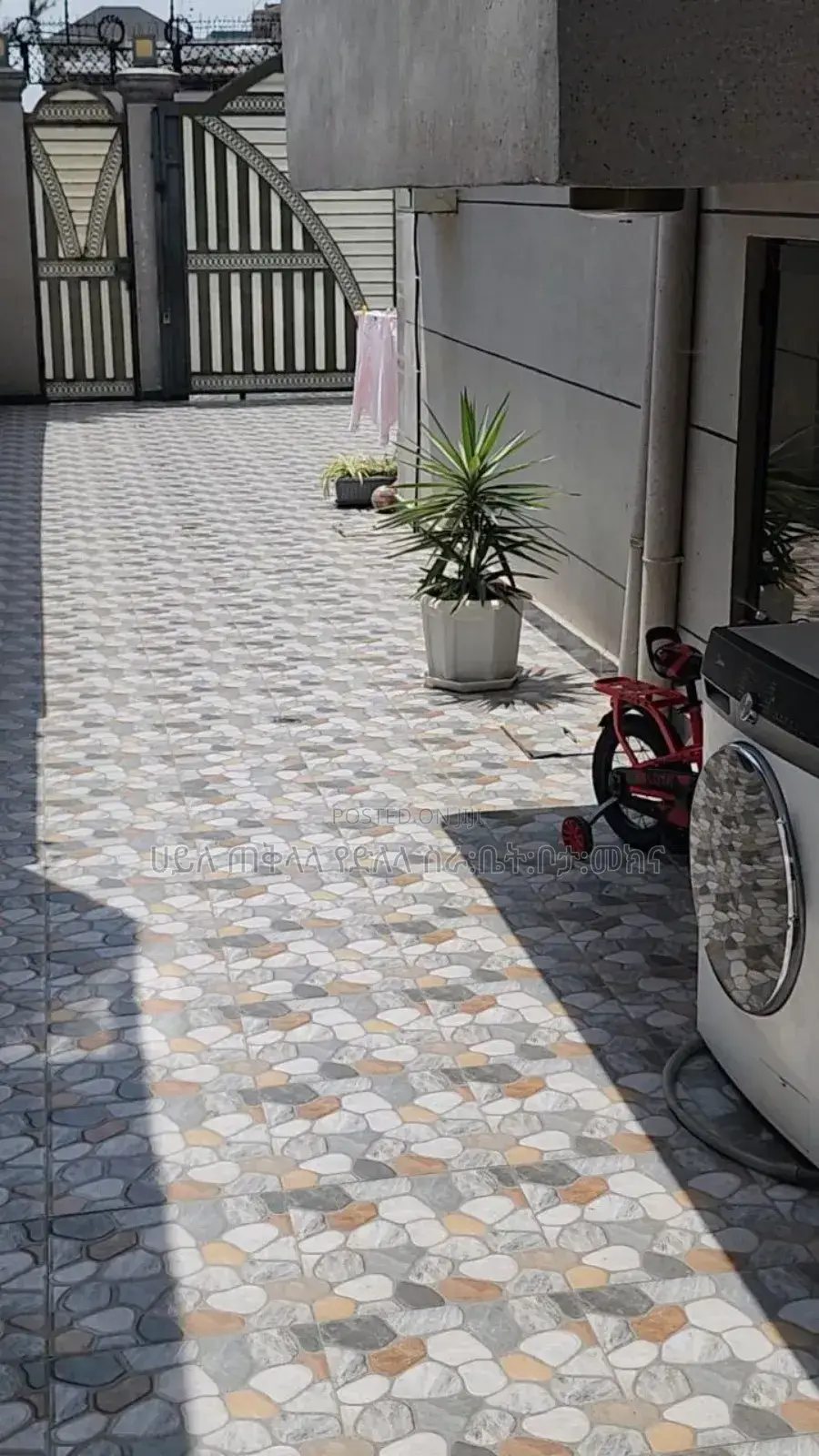 Furnished 7bdrm House in ሠምት አካባቢ, Bole for sale