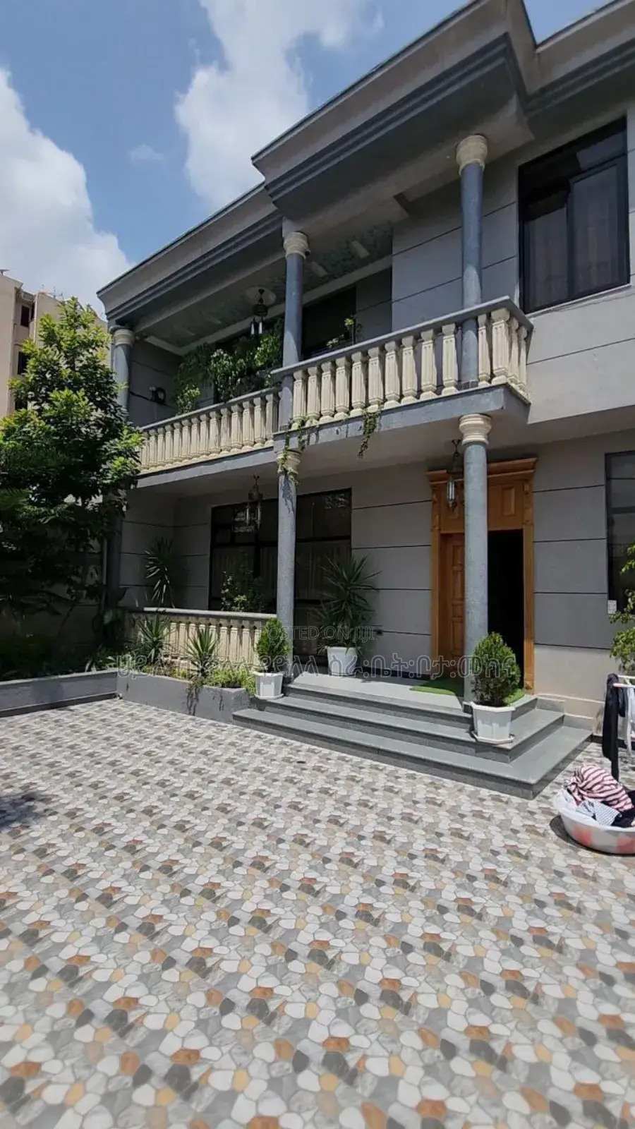 Furnished 7bdrm House in ሠምት አካባቢ, Bole for sale