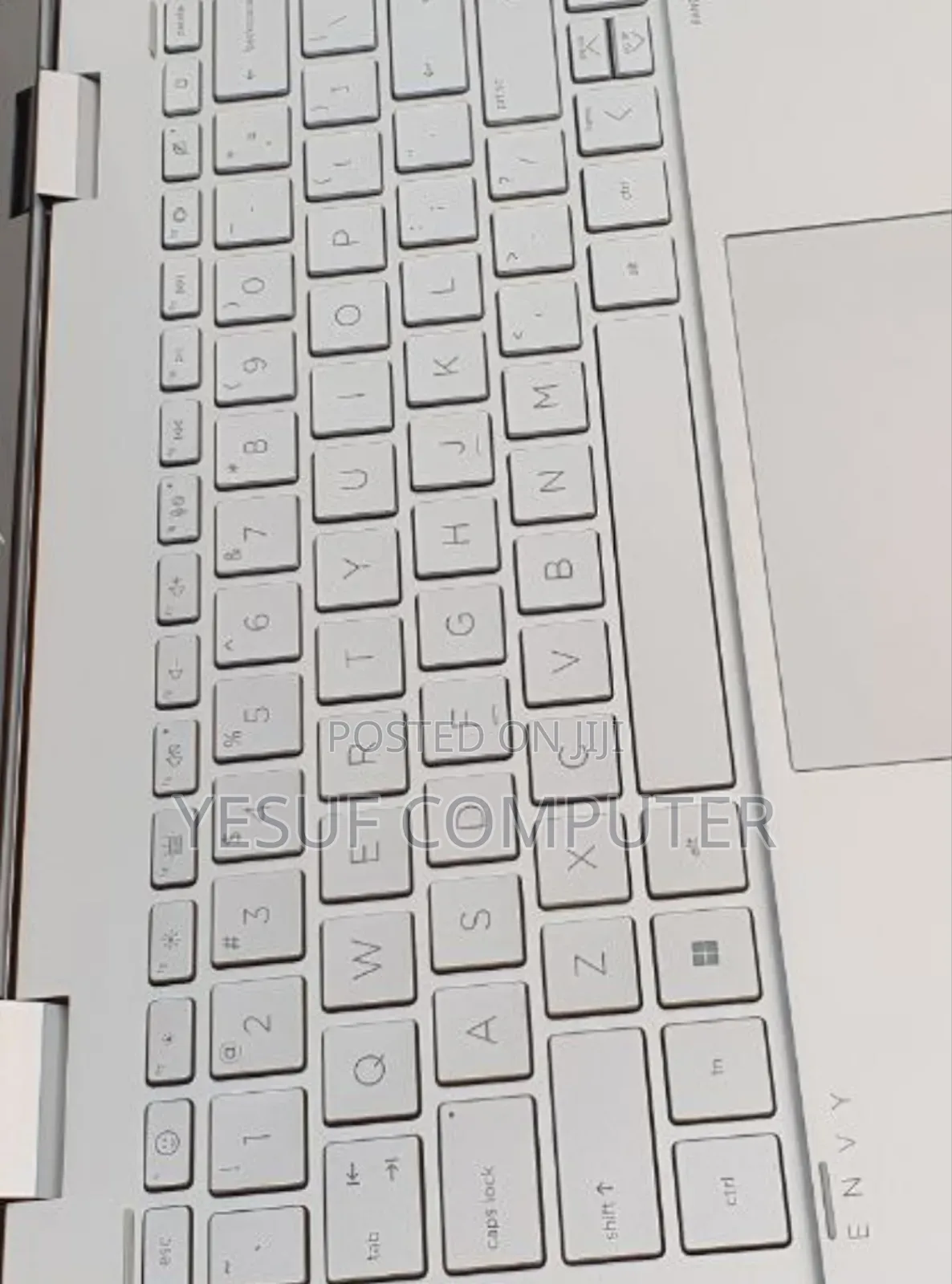 New Laptop HP Envy X360 8GB Intel Core I7 SSD 1T