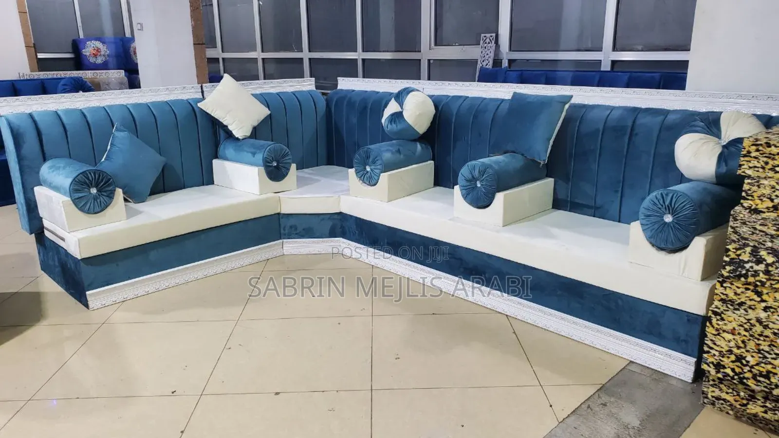 Sabrin Mejlis Arabi Whiteblue