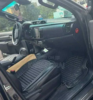 Toyota Hilux Revo Double Cab Deisel 2.4 AWD 2021 Silver