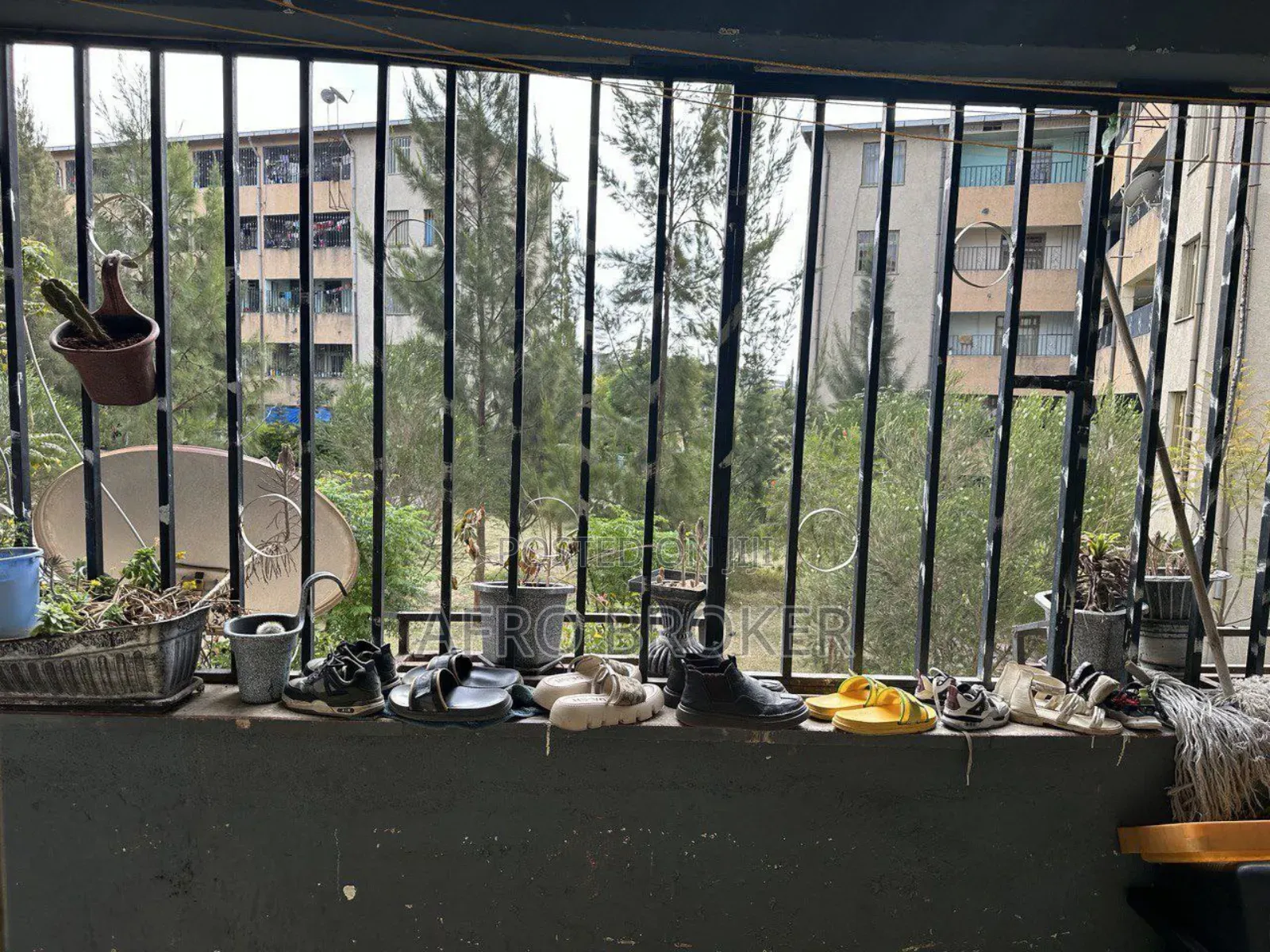 Furnished 3bdrm Condo in Kilinto Woreda 9, Akaky Kaliti for sale