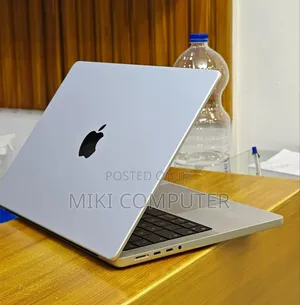 New Laptop Apple MacBook Pro M1 16GB Intel SSD 1T