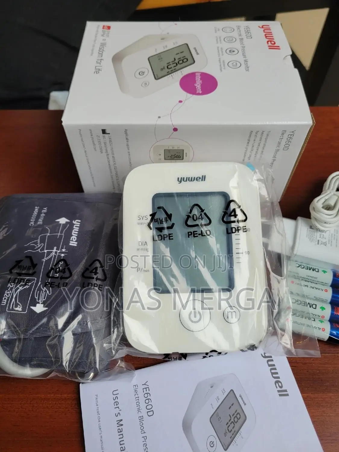 Bp Monitoring吟崆measuring Site:Upper Arm● Included : 4×Aa 1.5v Battery