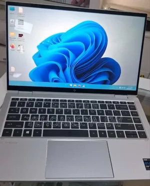 New Laptop HP EliteBook 1040 G8 16GB Intel Core I7 SSD 512GB