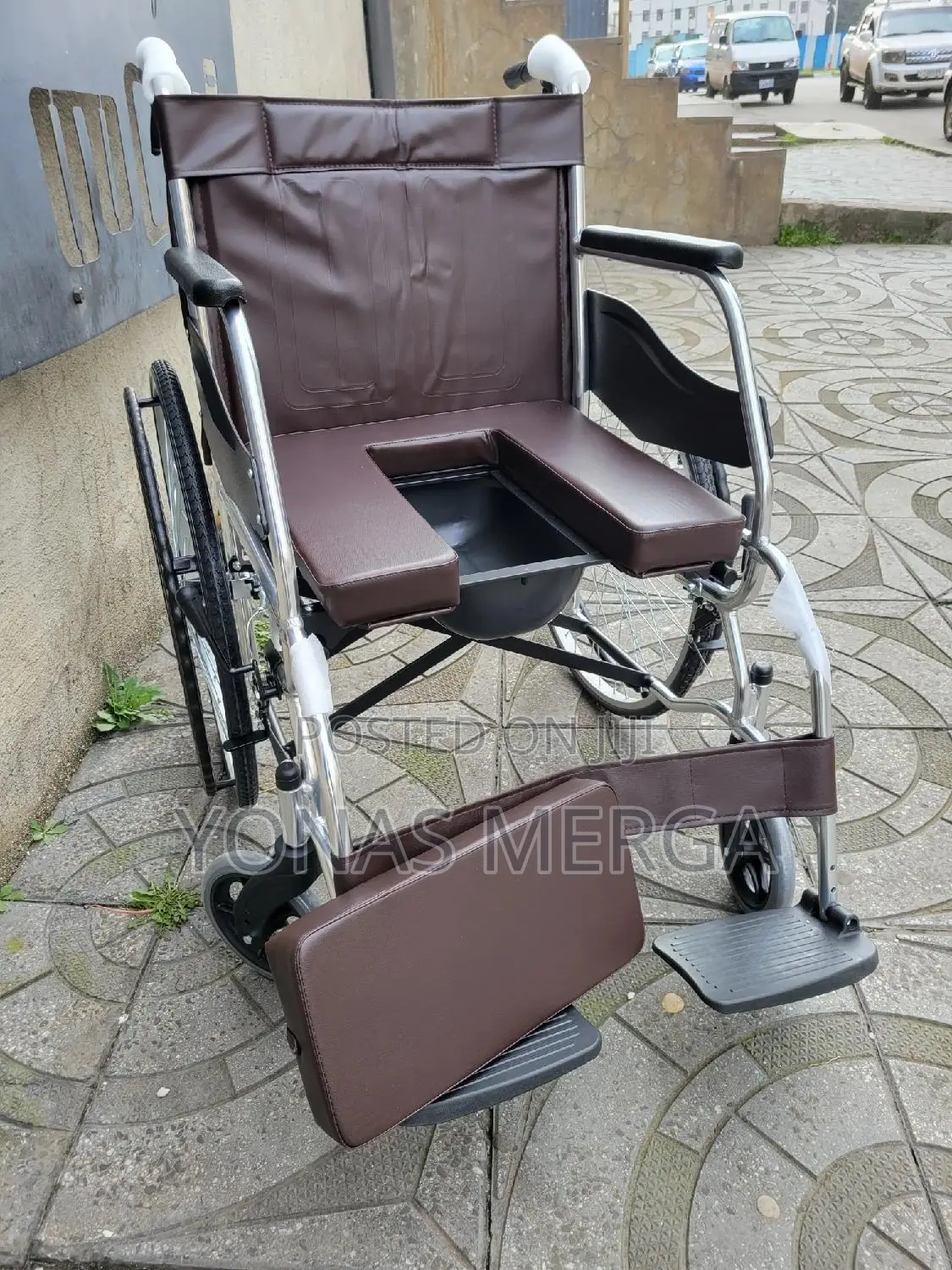 Toilet Wheelchair準亘travel-Friendly/峭durable Push-to-Lock Wheels