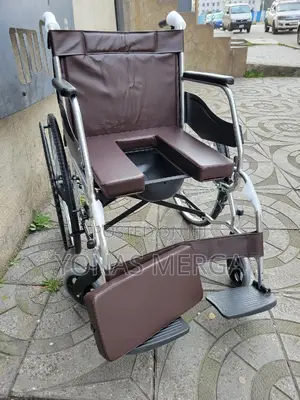 Toilet Wheelchair準亘travel-Friendly/峭durable Push-to-Lock Wheels