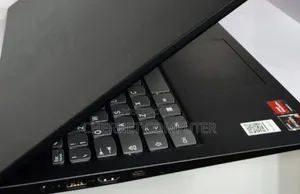 Laptop Lenovo 8GB AMD Ryzen 3 SSD 256GB