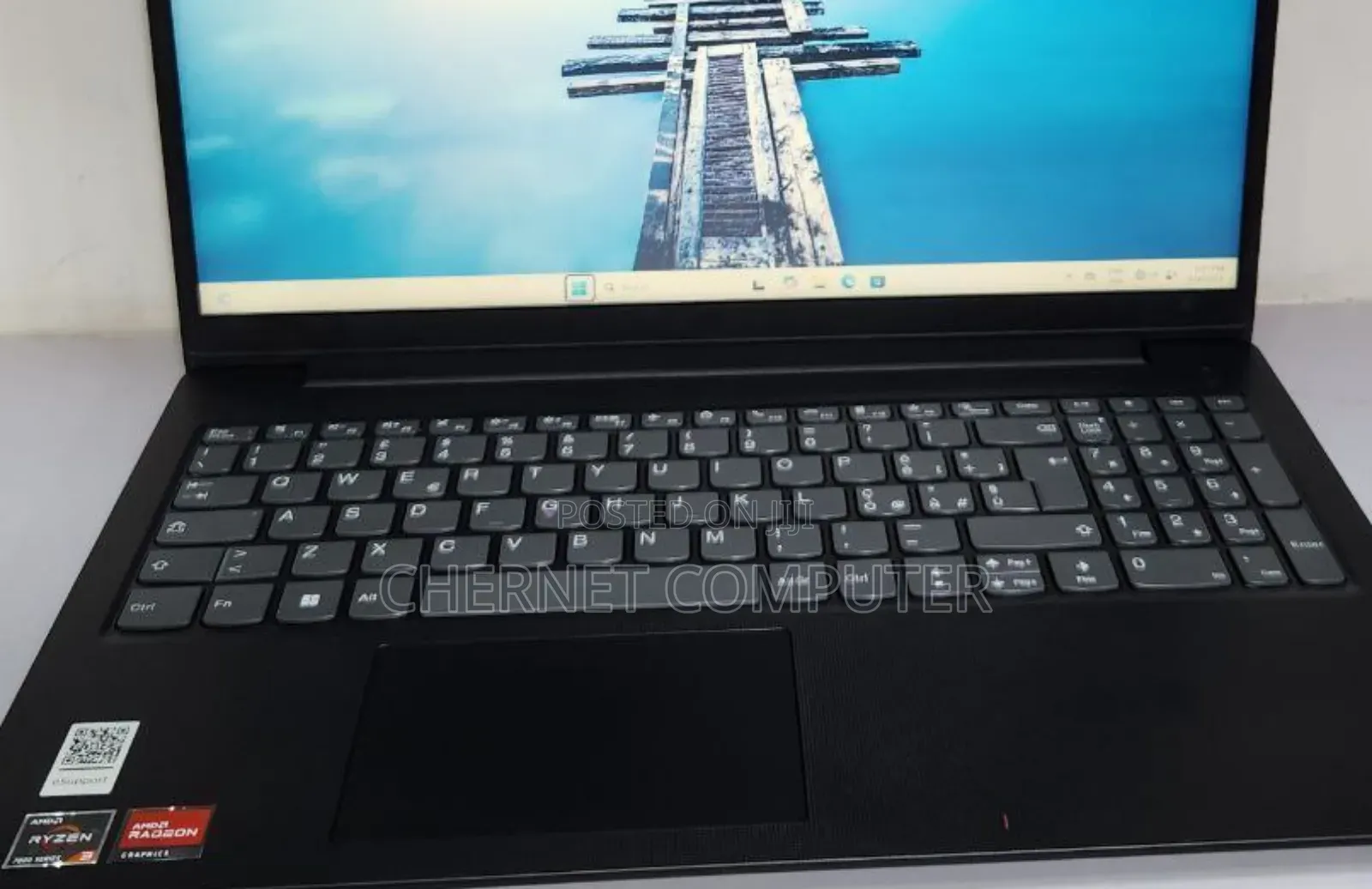 Laptop Lenovo 8GB AMD Ryzen 3 SSD 256GB