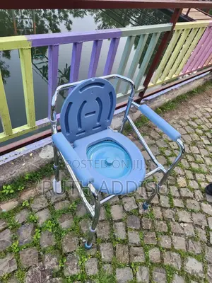 Commode Chair朱諾foldable Toilet Chair膽子adjustable Height Commode Chair