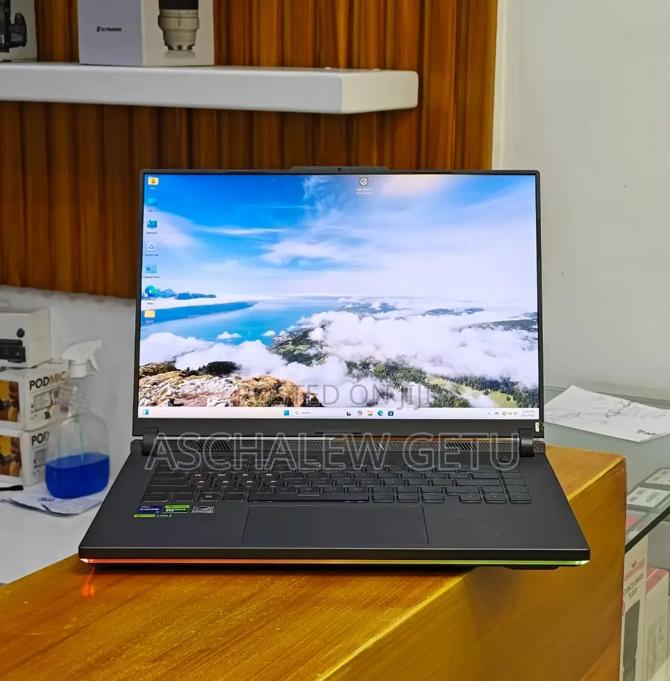 New Laptop Asus ROG Strix G15 16GB Intel Core I9 SSD 1T