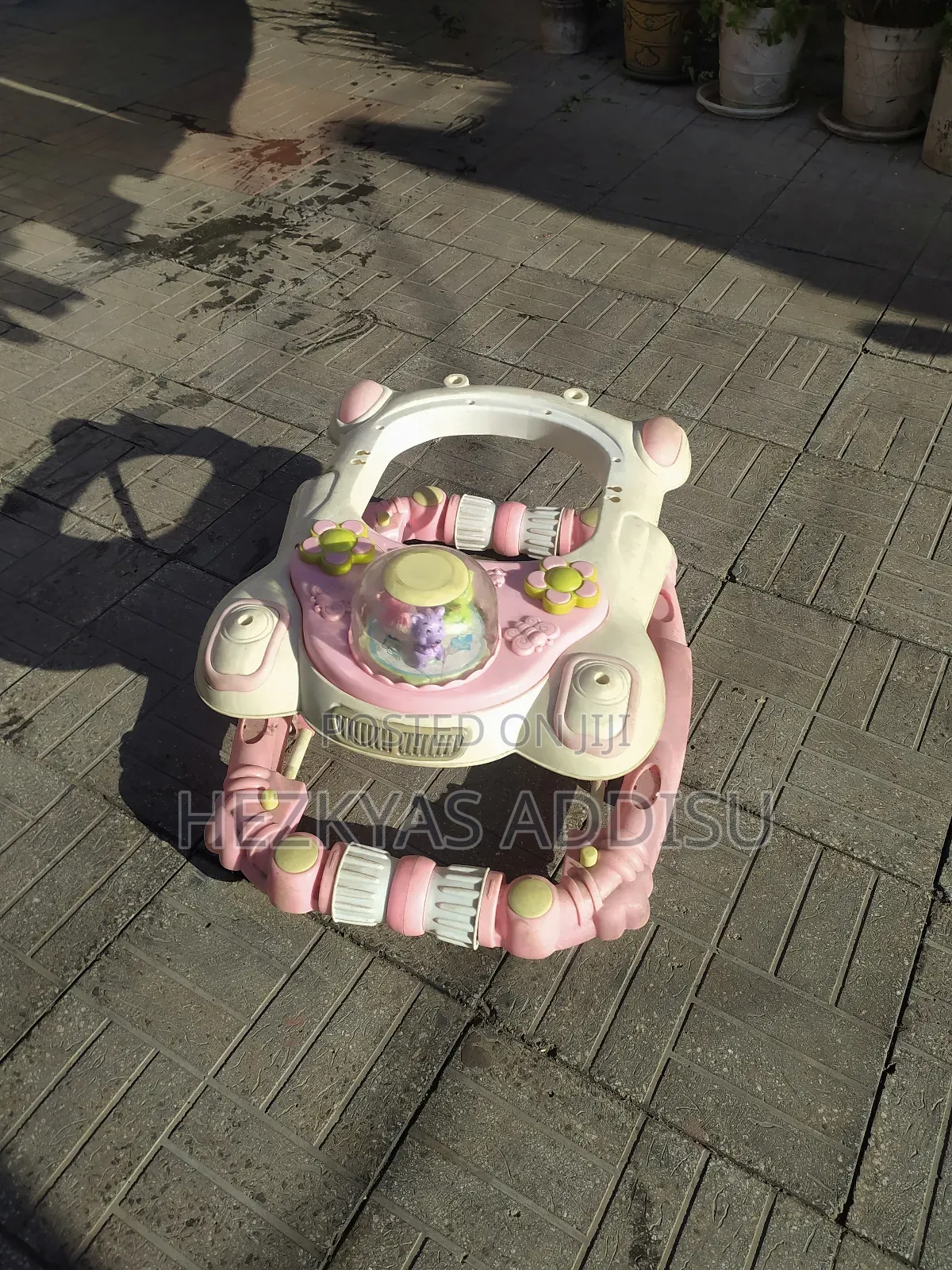 የህፃናት መራመጃ