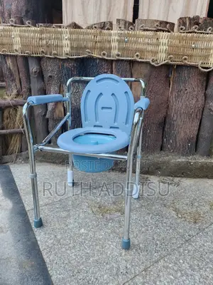 Disability Commode Chair朱明ealderly Toilet Chair腔裏poty Chair Almunium