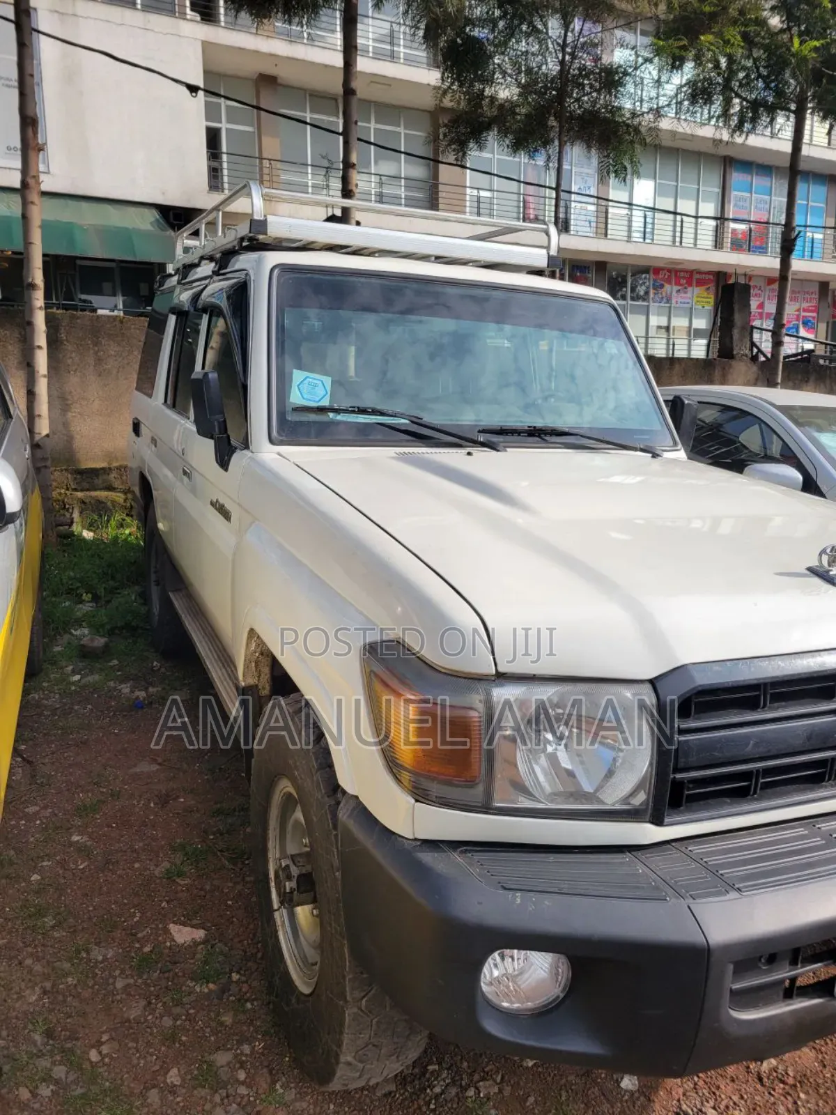 Toyota Land Cruiser 2003 White