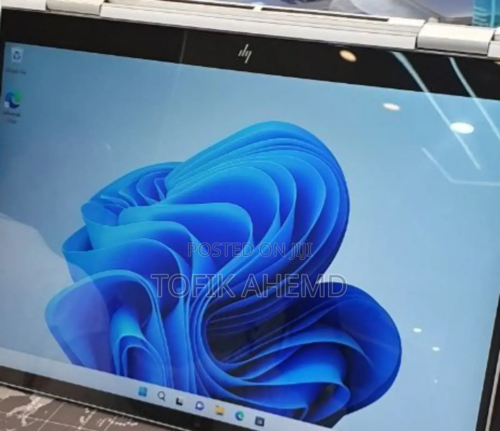 New Laptop HP Envy X360 8GB Intel Core I7 SSD 1T