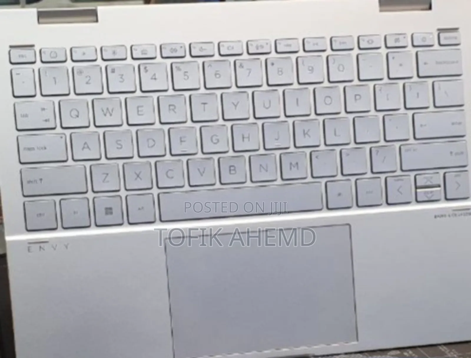 New Laptop HP Envy X360 8GB Intel Core I7 SSD 1T