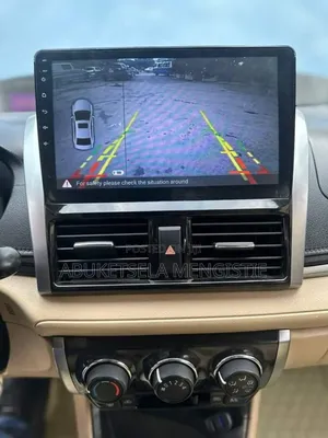 Toyota Yaris L Hatchback 5dr 2016 Blue