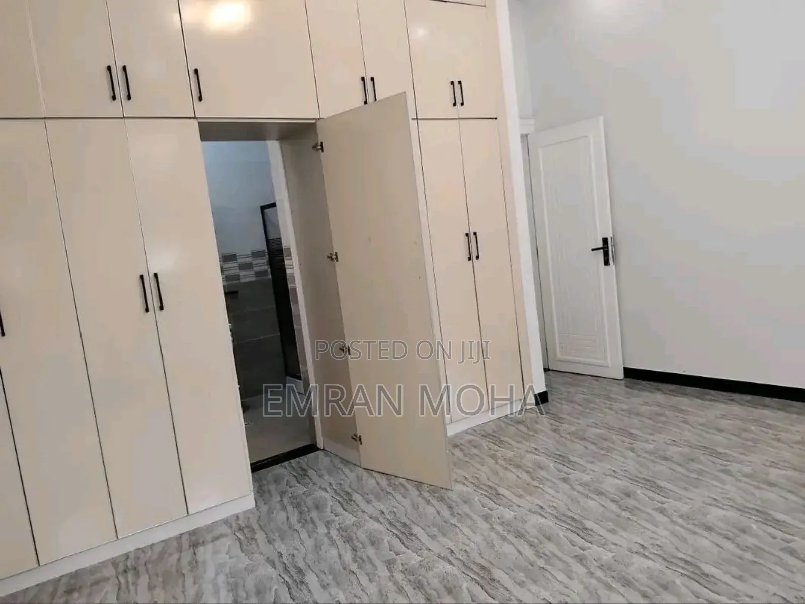 Furnished 5bdrm House in Ayat Compound, Yeka for sale