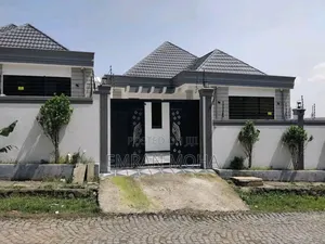 Furnished 5bdrm House in Ayat Compound, Yeka for sale