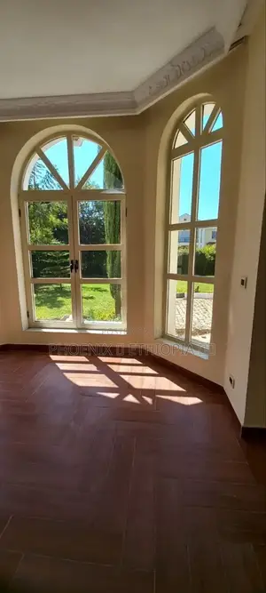 Furnished 5bdrm House in Ccd Real State, Oromia-Finfinne for sale
