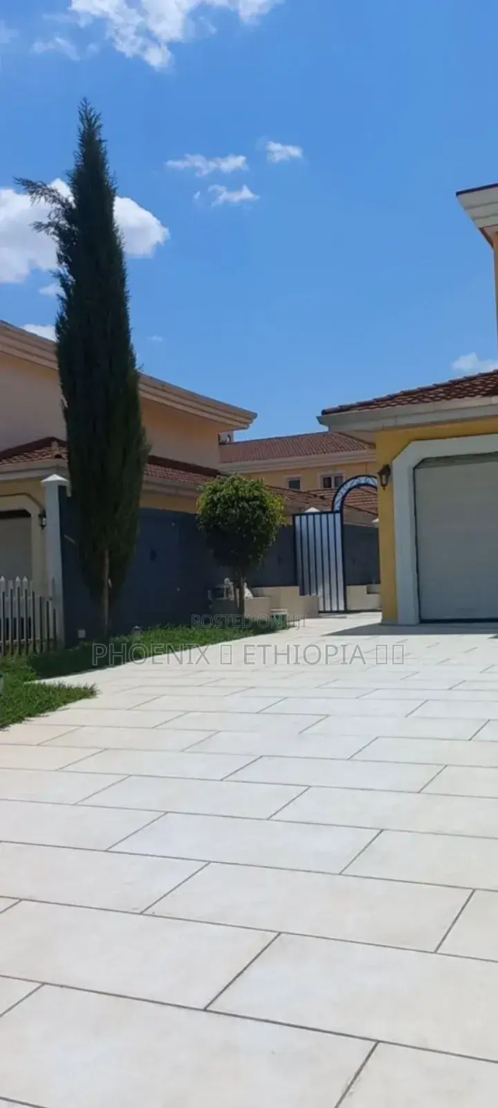 Furnished 5bdrm House in Ccd Real State, Oromia-Finfinne for sale