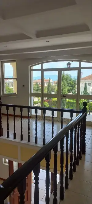 Furnished 5bdrm House in Ccd Real State, Oromia-Finfinne for sale