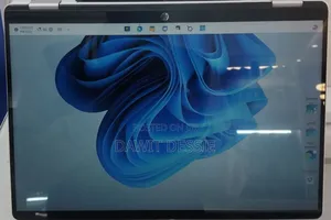 New Laptop HP OmniBook 5 Flip 16GB Intel Core I7 SSD 1T