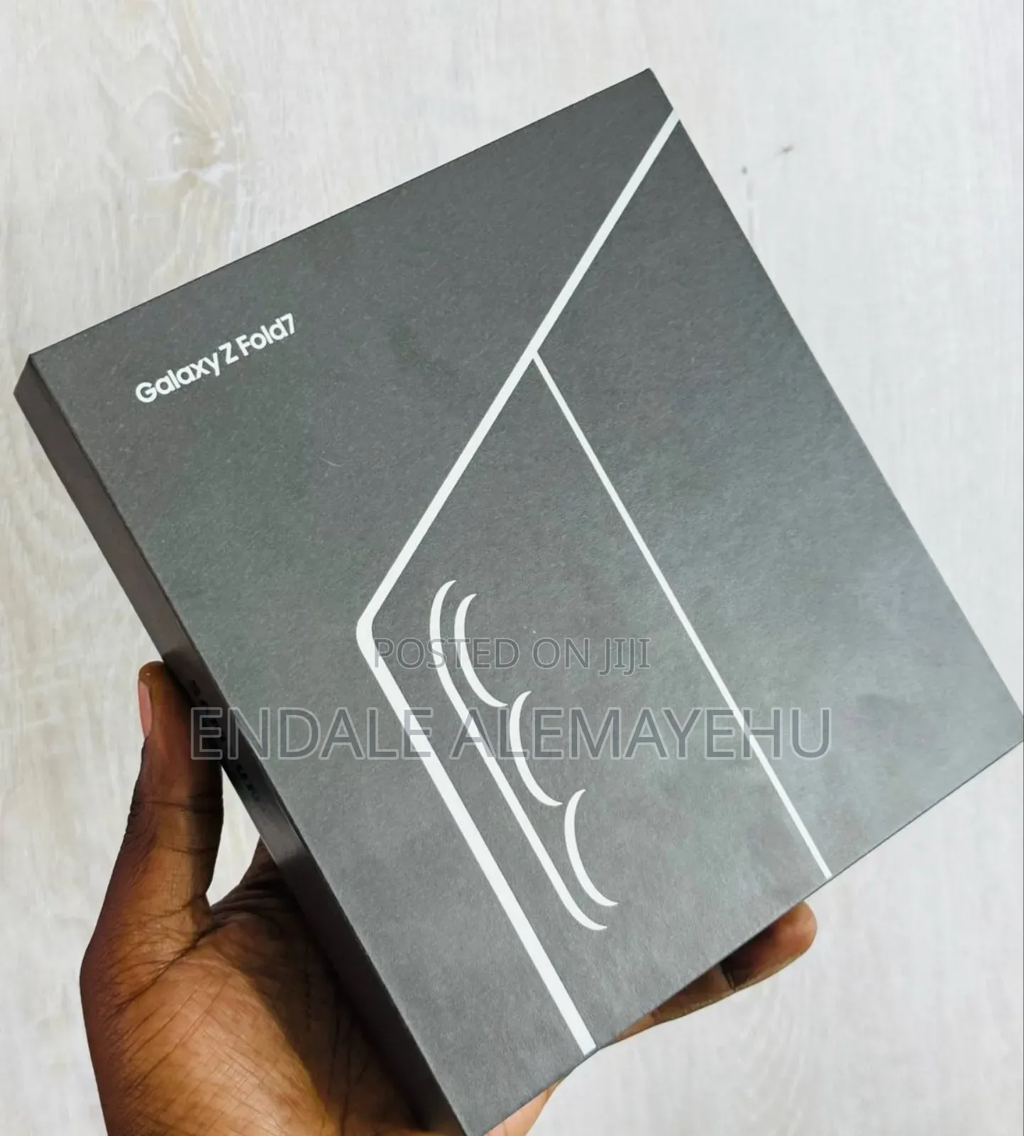 New Samsung Z 16 GB Silver