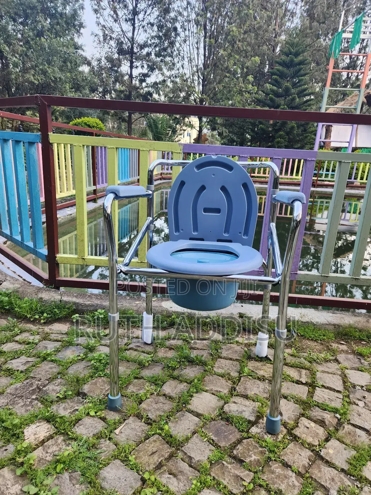 Commode Chair蝨我toilet Chair Medical Almunium雞湯commode Chair New