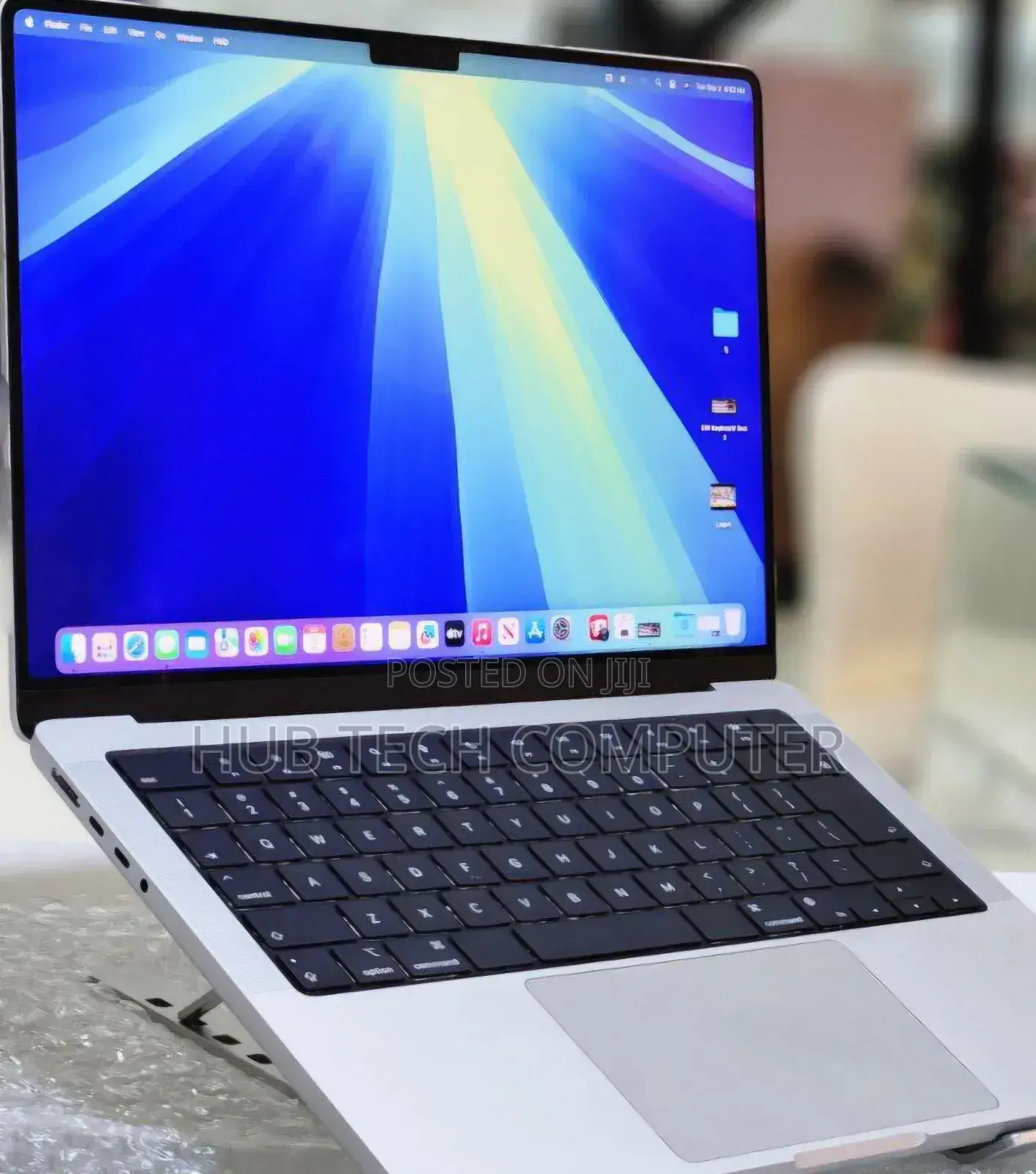 New Laptop Apple MacBook Pro M1 16GB Apple M1 Pro SSD 512GB