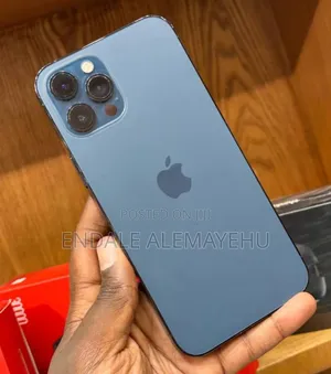 Photo - Apple iPhone 12 Pro Max 128 GB Blue