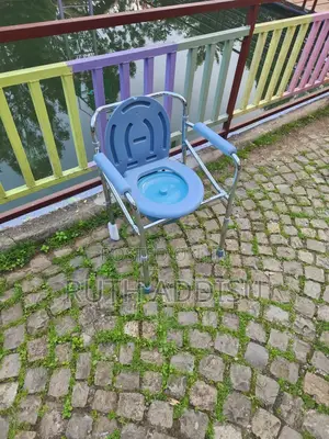 Toilet Chair痂不commode Medical Chair䐭我poty Chair腔內commode Chair New