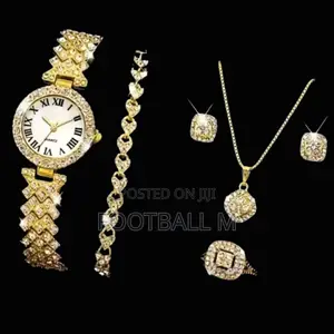 Photo - Women's Quartz Watch Gold Luxury
