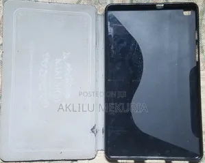 Photo - Samsung Galaxy Tab A 8.0 (2019) 32 GB Silver